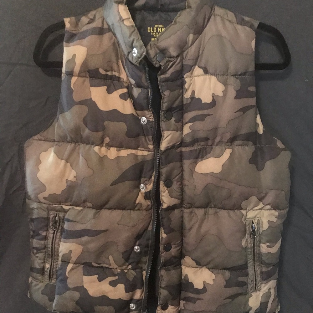 Old navy boys medium camouflage vest